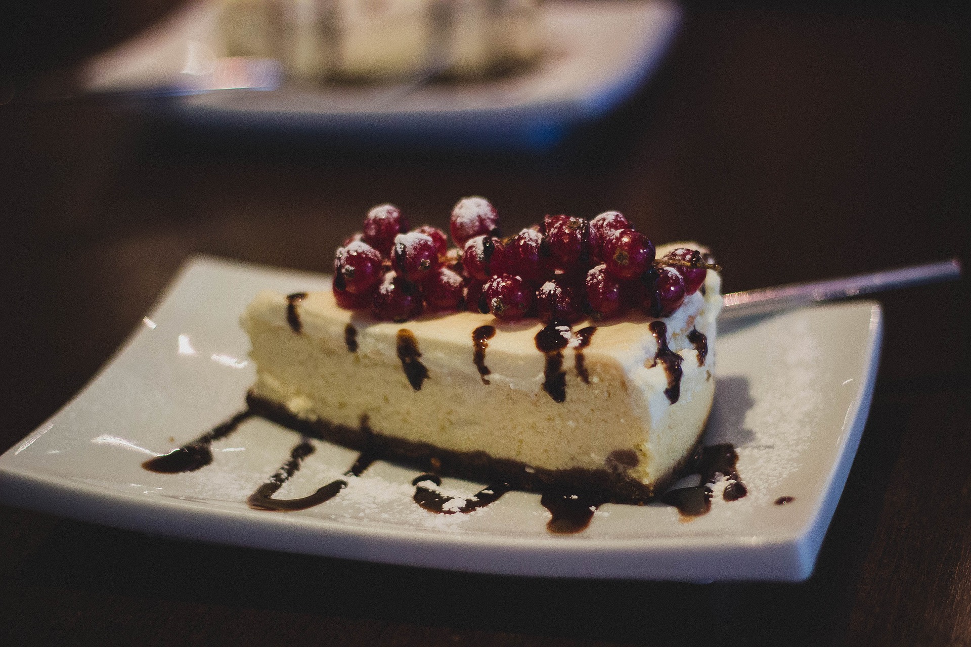 Cheesecake med hindbær eller andre bær.